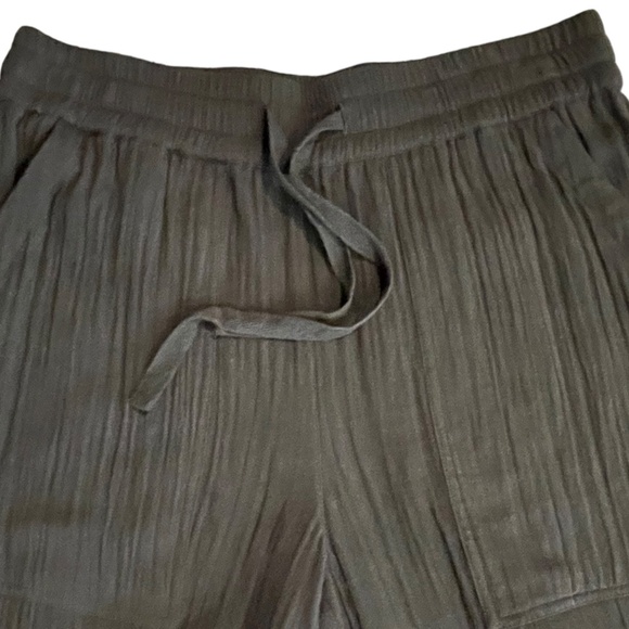 ME + EM Cheesecloth Cropped Wide Leg Black Pants - Picture 5 of 10